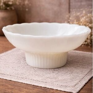 E.O. Brody Company Milk Glass Vintage Dish Bowl M2000 Cleveland USA Made